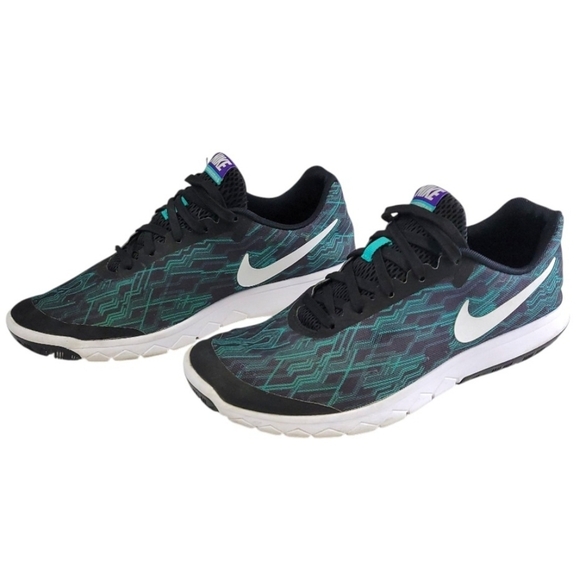 Nike Womens Green and White Activewear Running Shoes Size 8.5 - Picture 2 of 14